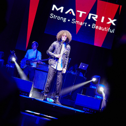 Matrix-Party-394