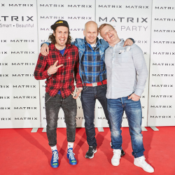 Matrix-Party-369
